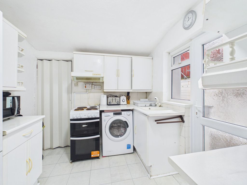 Property photo 2 of 23