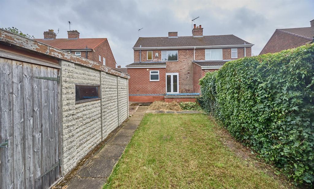 Property photo 2 of 9 213 Brookside Bb 5.Jpg