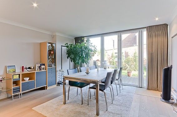 Property photo 1 of 8 Dining Area