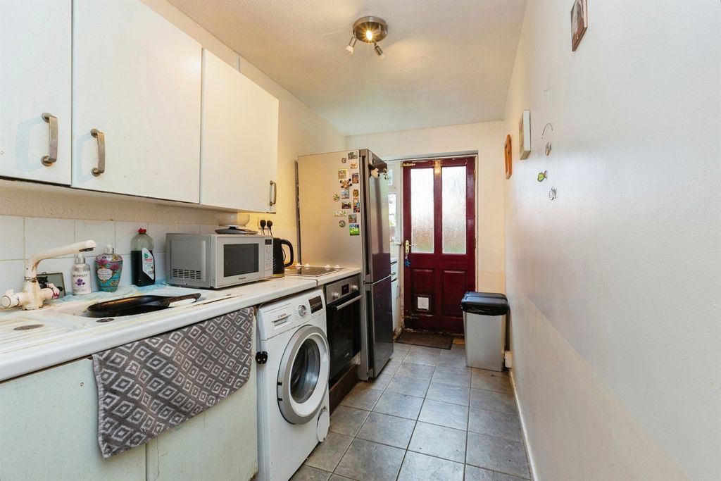 Property photo 3 of 15