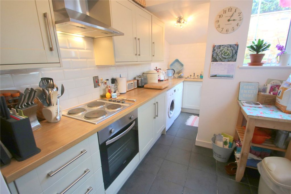 Property photo 1 of 8 Picture No. 18