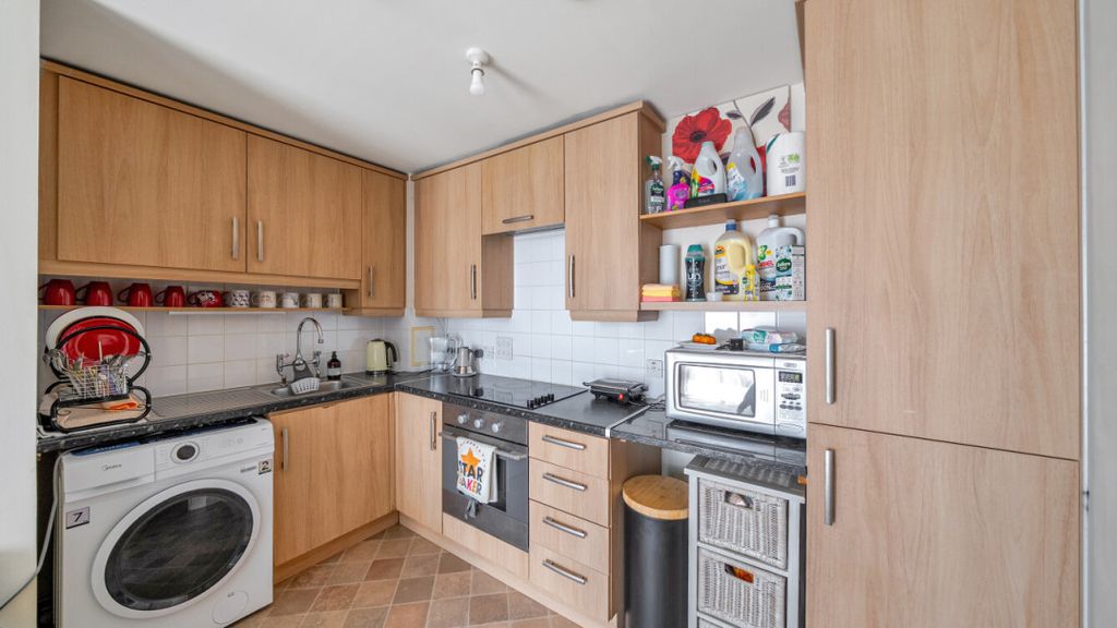 Property photo 3 of 10