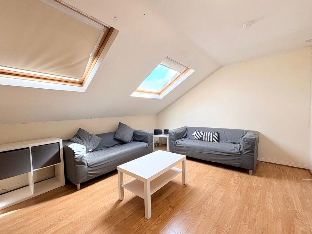 Property photo 2 of 7 Picture No. 01