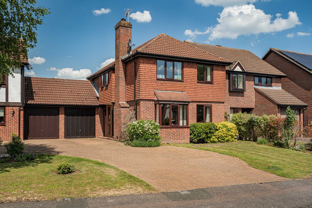 Property photo 1 of 18