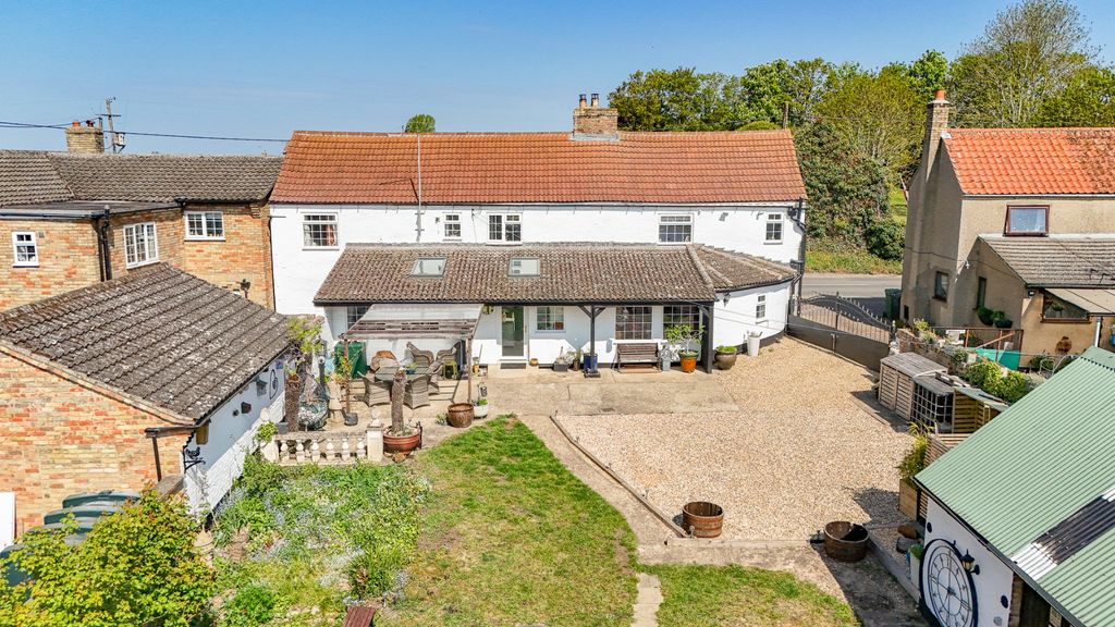 Property photo 3 of 44 5069327