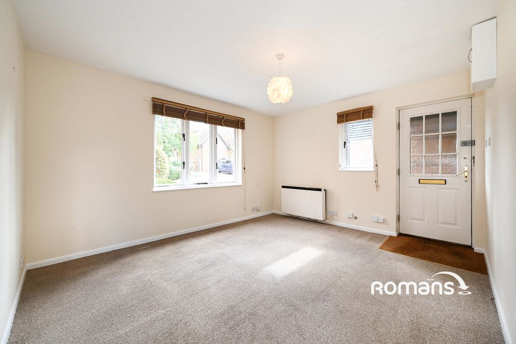 Property photo 2 of 10 Photo
