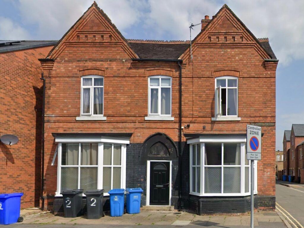 Property photo 1 of 9