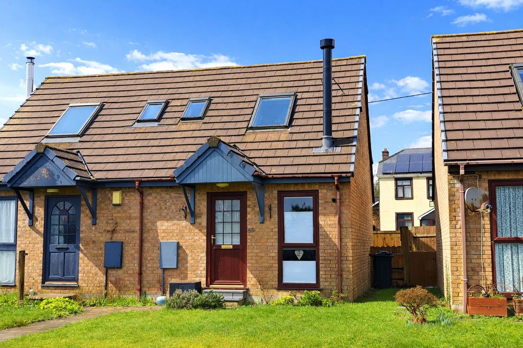 Property photo 1 of 10 External