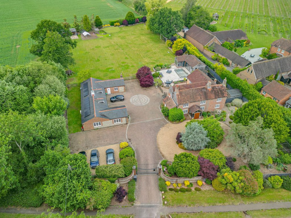 Property photo 1 of 22