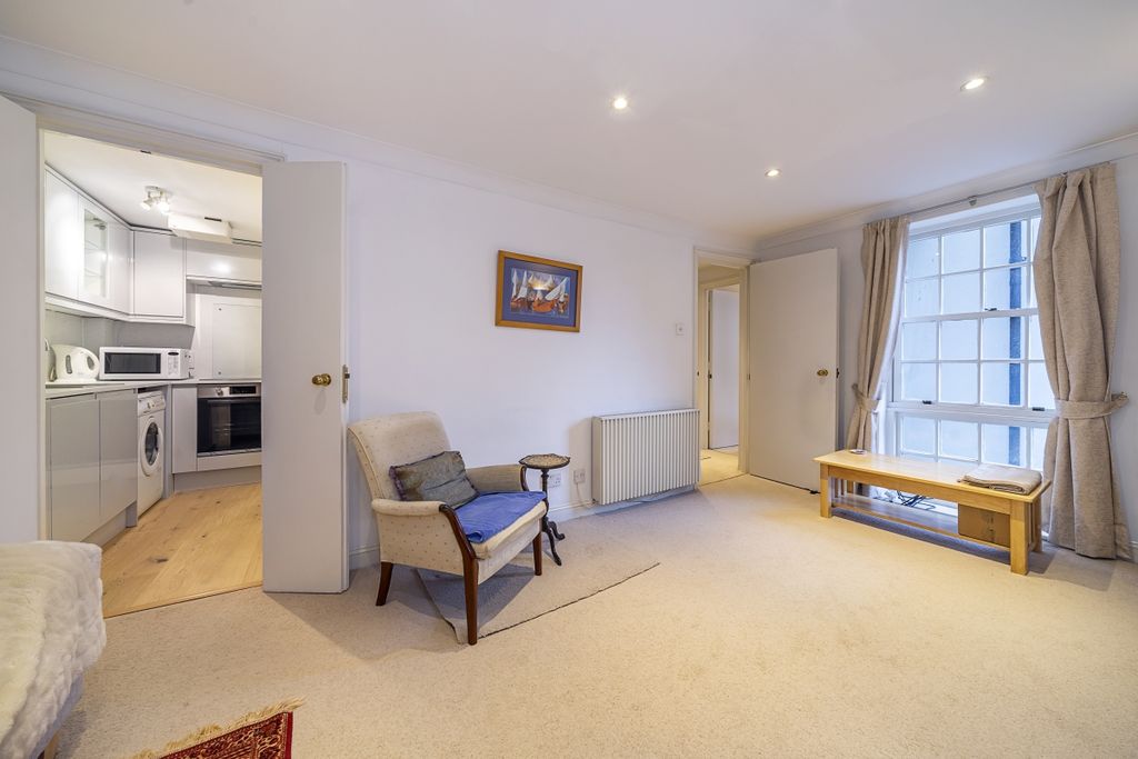 Property photo 1 of 13 Denbigh-Street-011