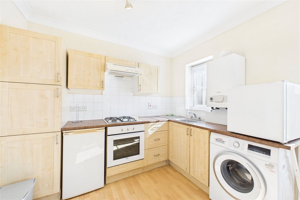 Property photo 2 of 5 Picture No. 17