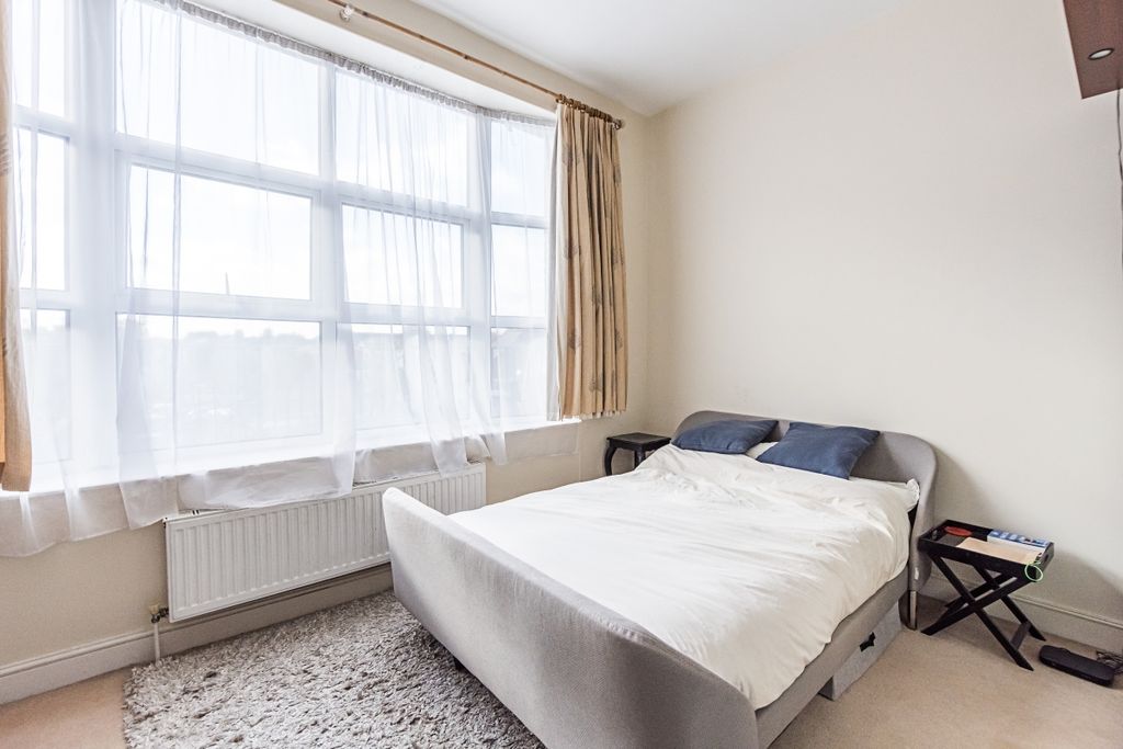 Property photo 2 of 13 Flat-1-Leeland-Ma...