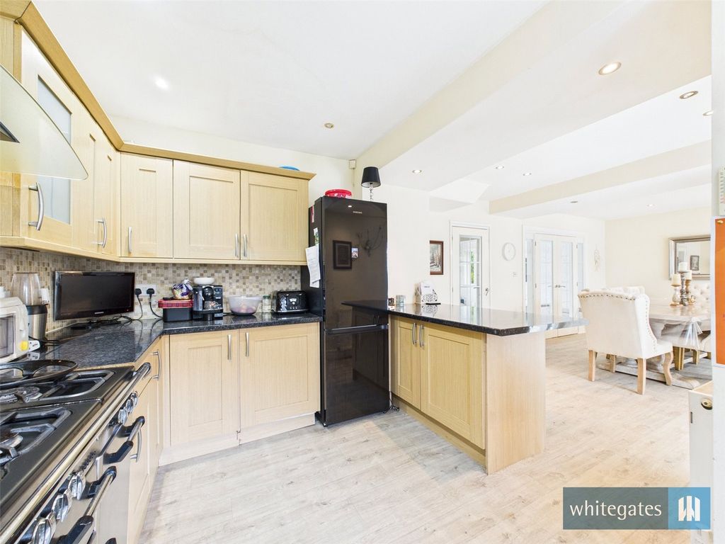 Property photo 3 of 35 Picture No. 06