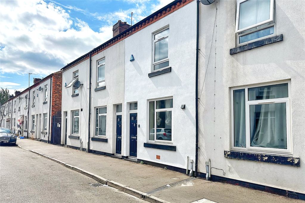 Property photo 1 of 15 Front External