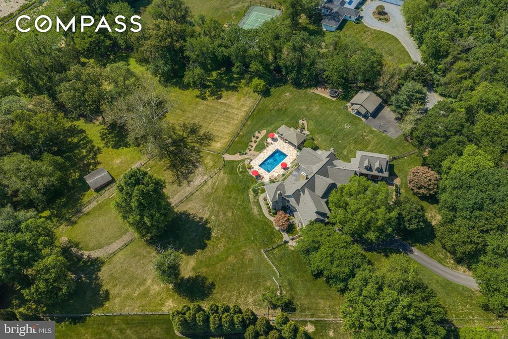 Property photo 1 of 54