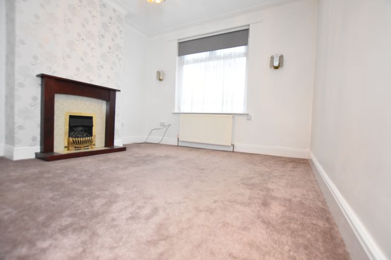 Property photo 3 of 14 Photo 9