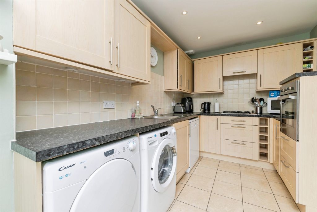 Property photo 3 of 19