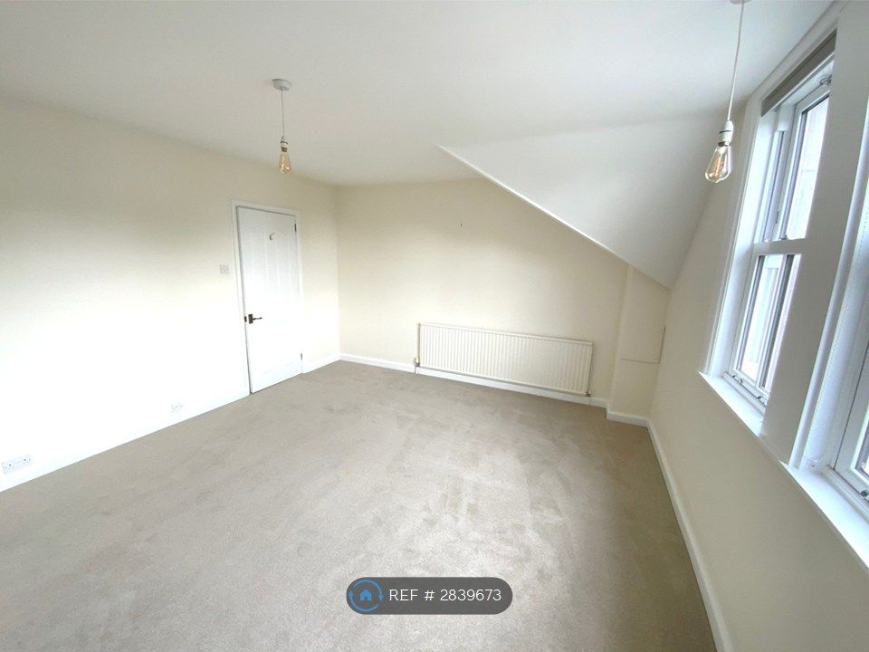 Property photo 3 of 9 Bedroom 1