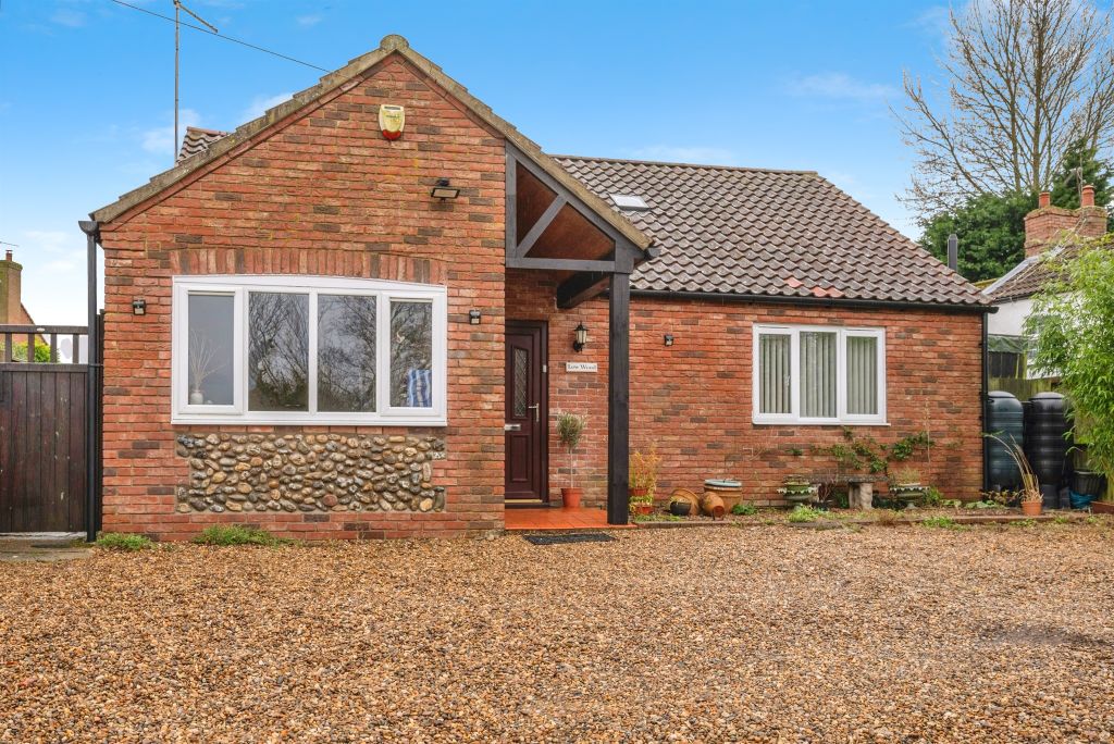 Property photo 1 of 32