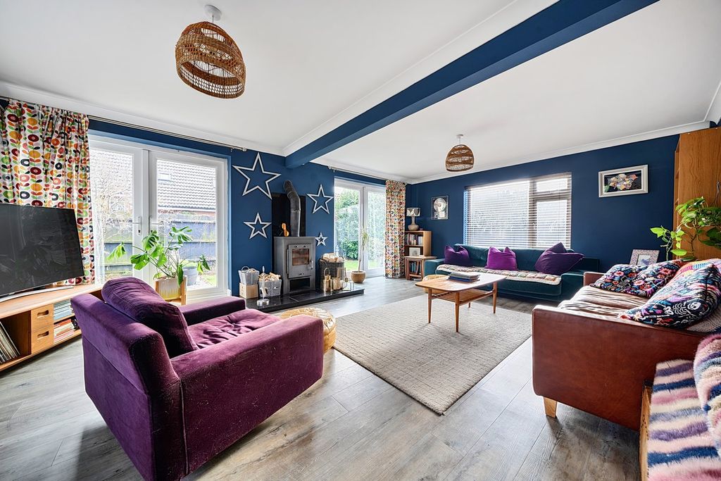 Property photo 3 of 29