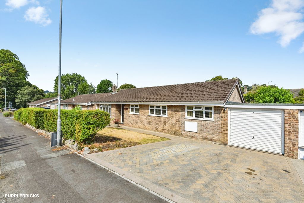 Property photo 3 of 39