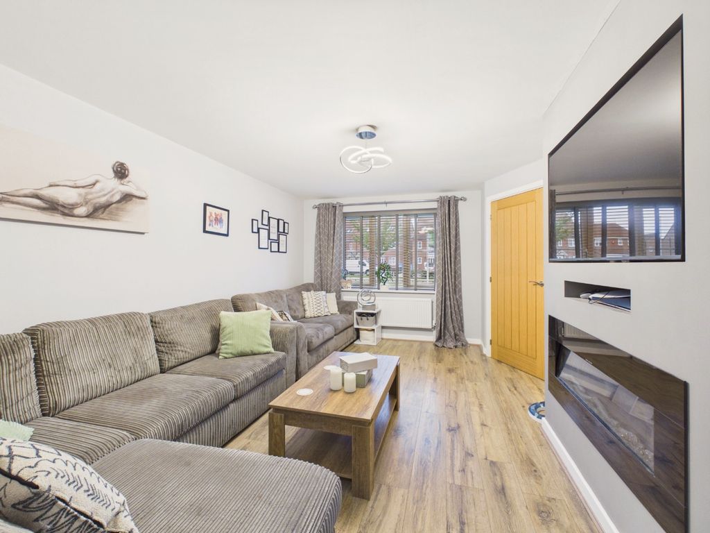 Property photo 3 of 20 5565955