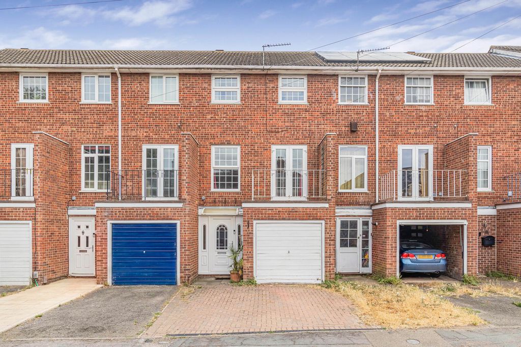 Property photo 1 of 18 3_84792-1.Jpg