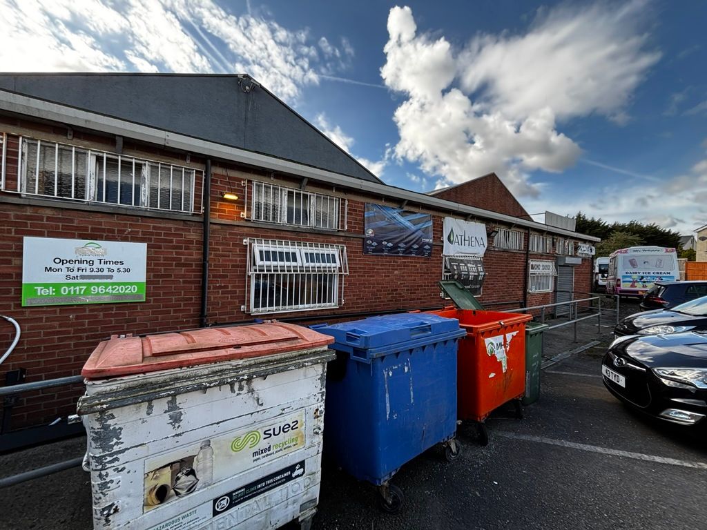 Property photo 2 of 6 Photo 1