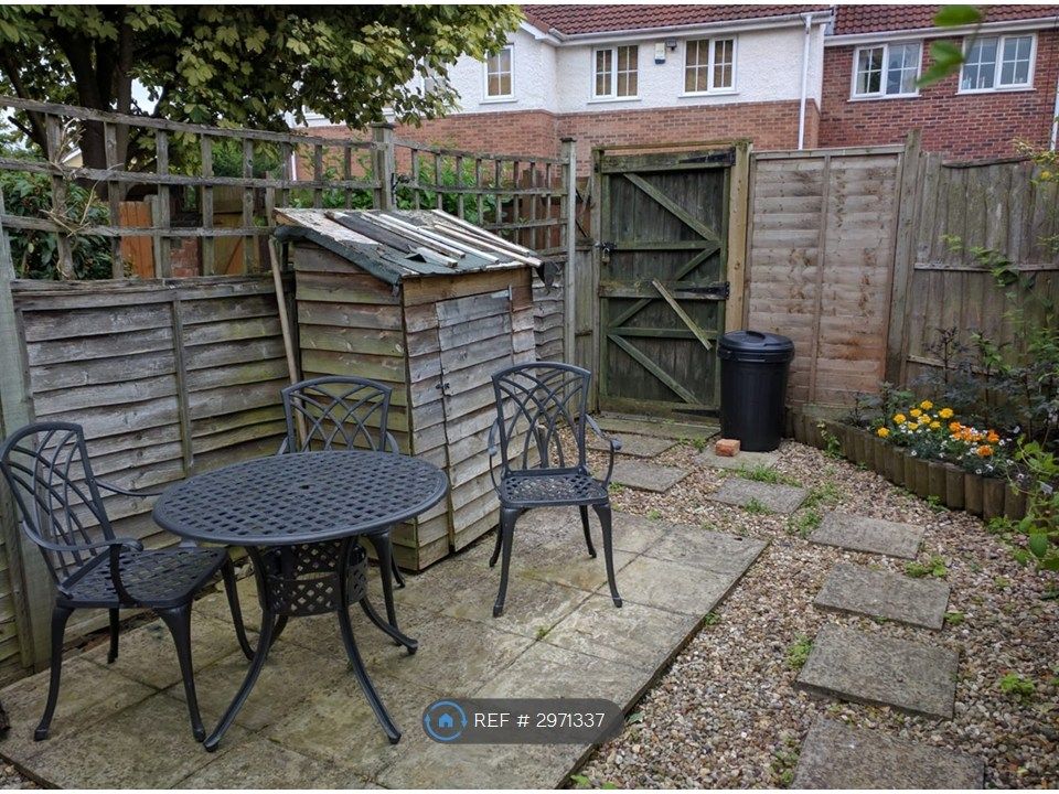 Property photo 2 of 9