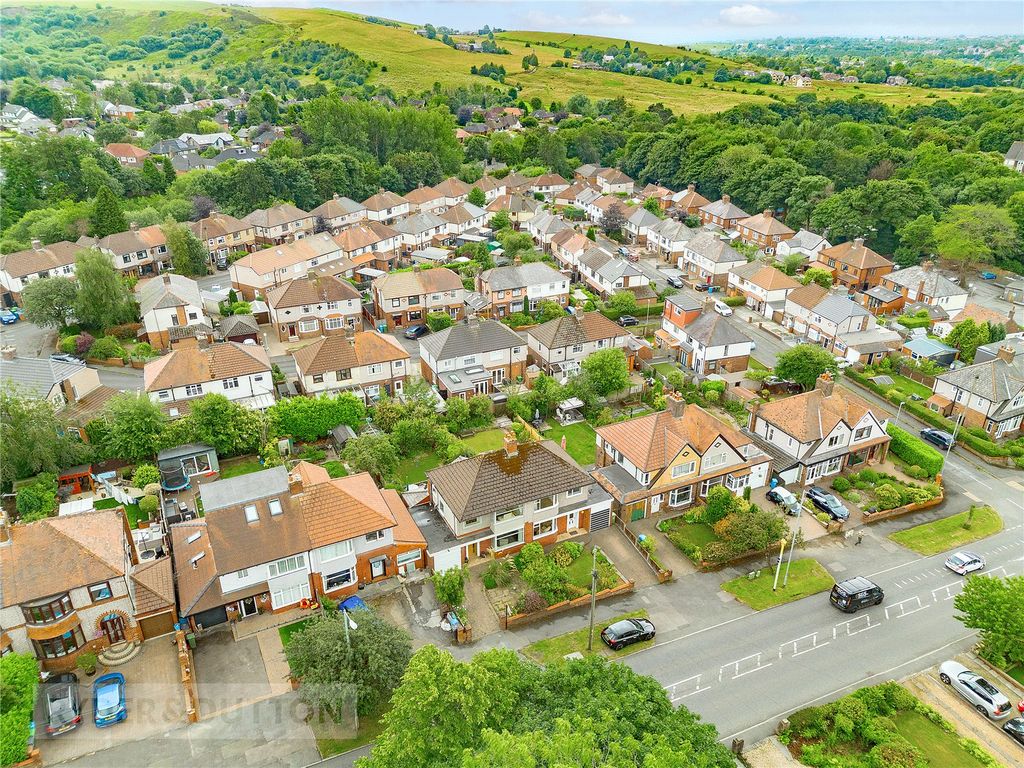 Property photo 3 of 22 Grotton