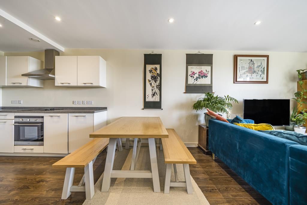 Property photo 3 of 10 Kitchen / Dining Area