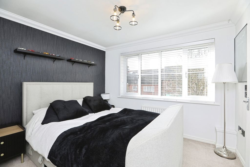 Property photo 3 of 19 Pbox-Img.Jpg