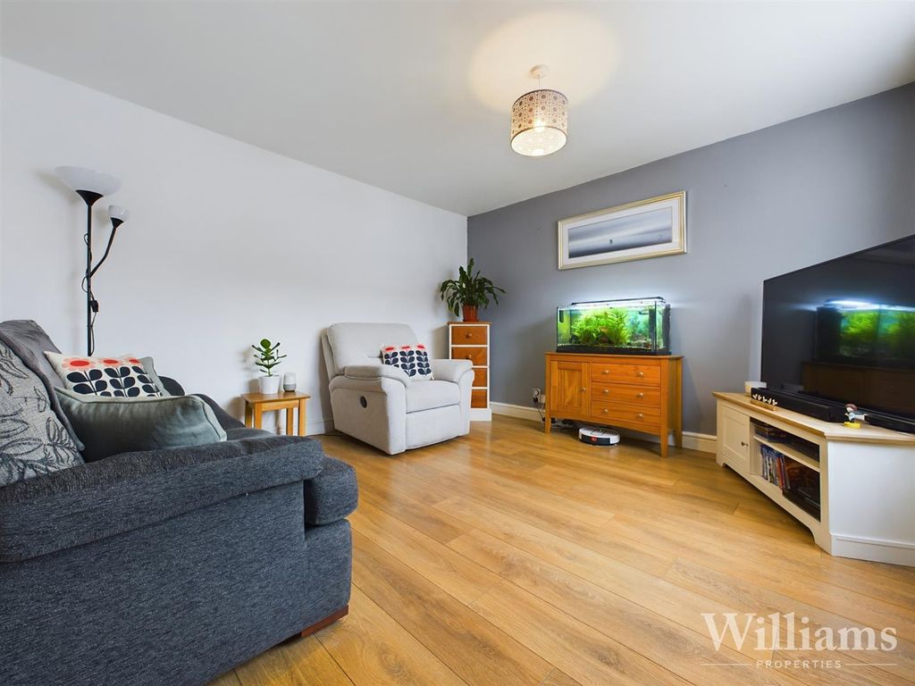 Property photo 2 of 11 Cam04950G0-Pr0012-Still002.Jpg