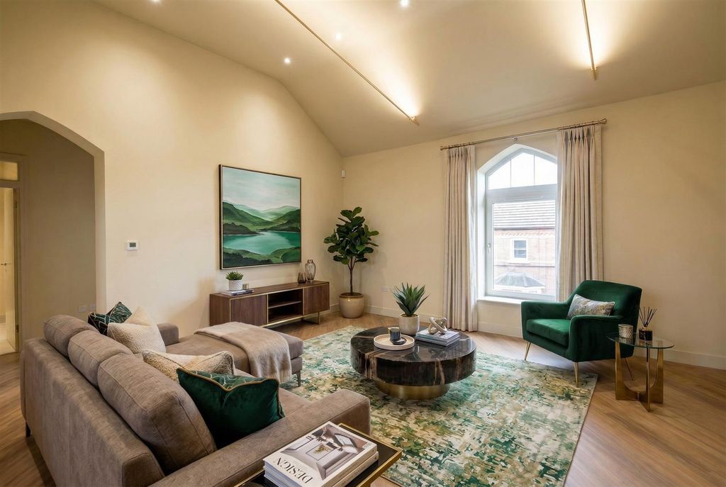 Property photo 2 of 5 Lounge1.Jpg