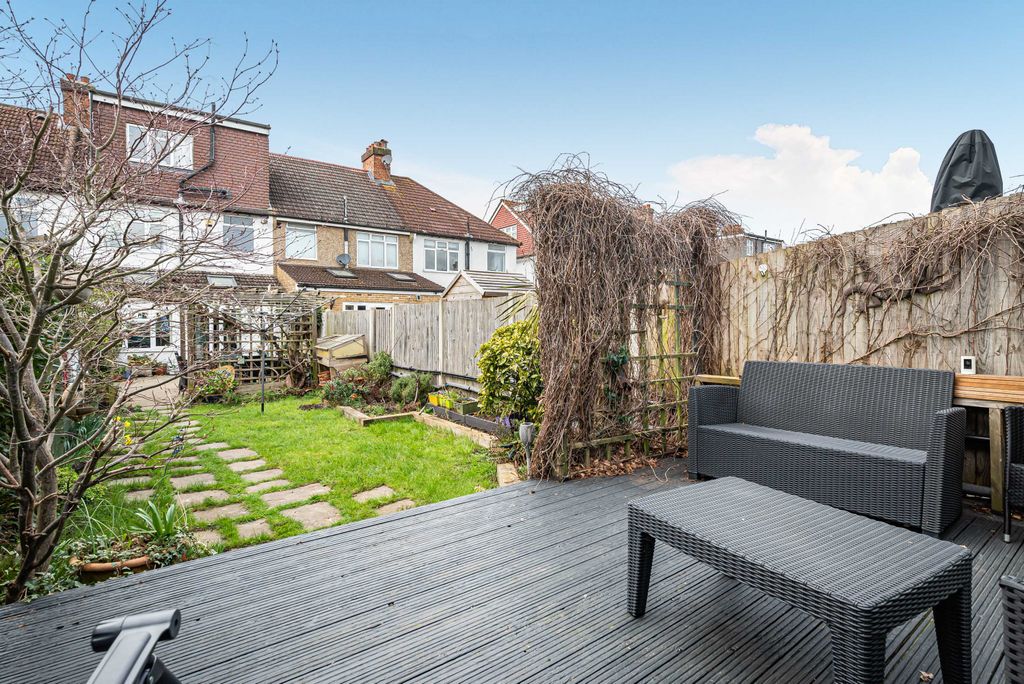 Property photo 3 of 26