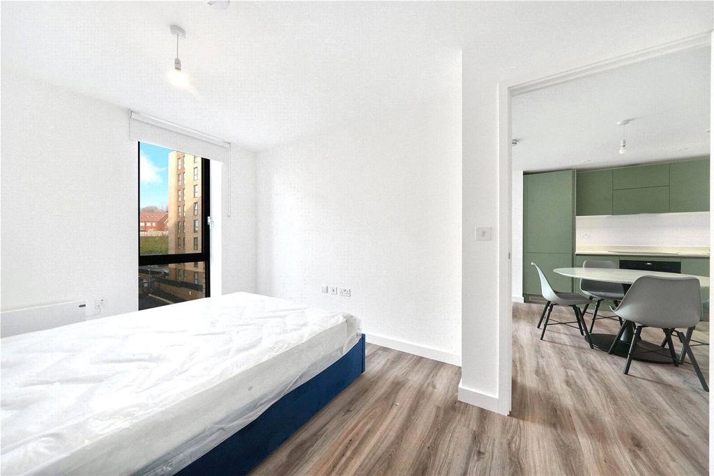 Property photo 1 of 8 Picture No. 06