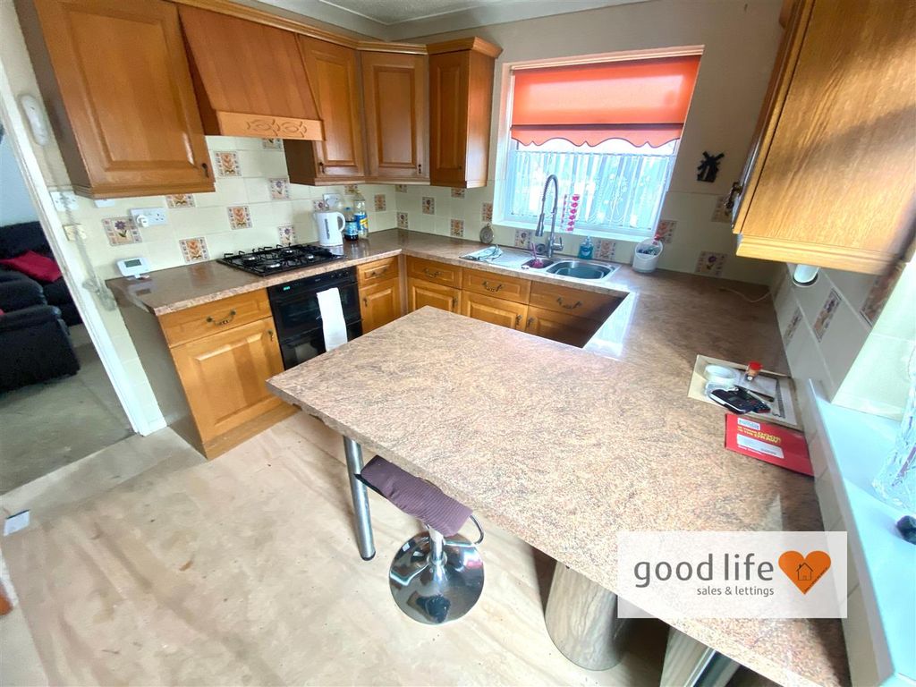 Property photo 3 of 18 20250221_130600930_Ios2Estuaryway.Jpg