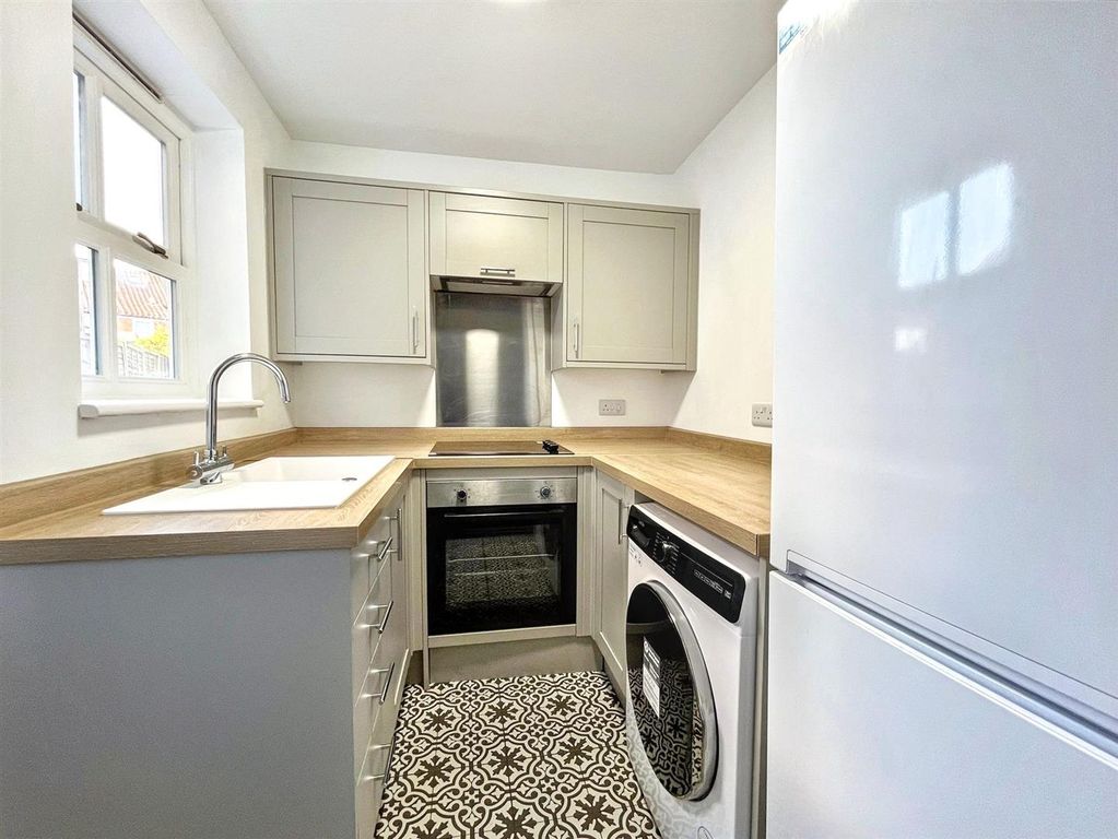 Property photo 3 of 10 Ecc27241B1E344978F18A52B2Eabbfa0.Jpg