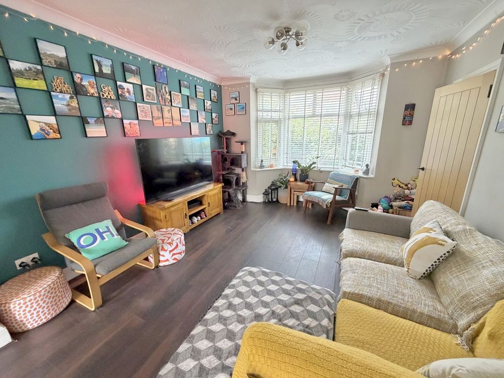 Property photo 2 of 24