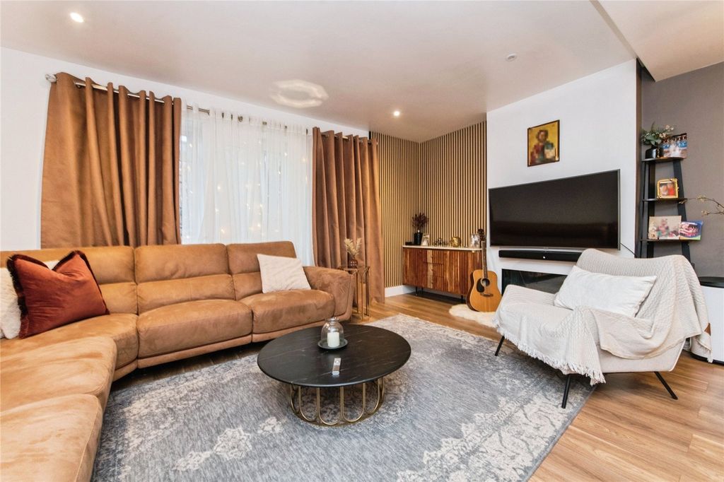 Property photo 3 of 11 Picture No. 11