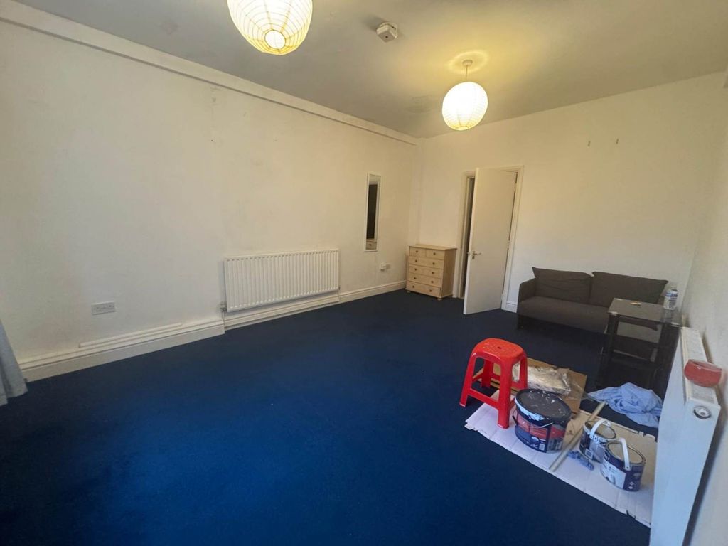 Property photo 2 of 4