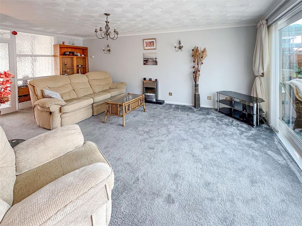 Property photo 3 of 18 Image00023.Jpg