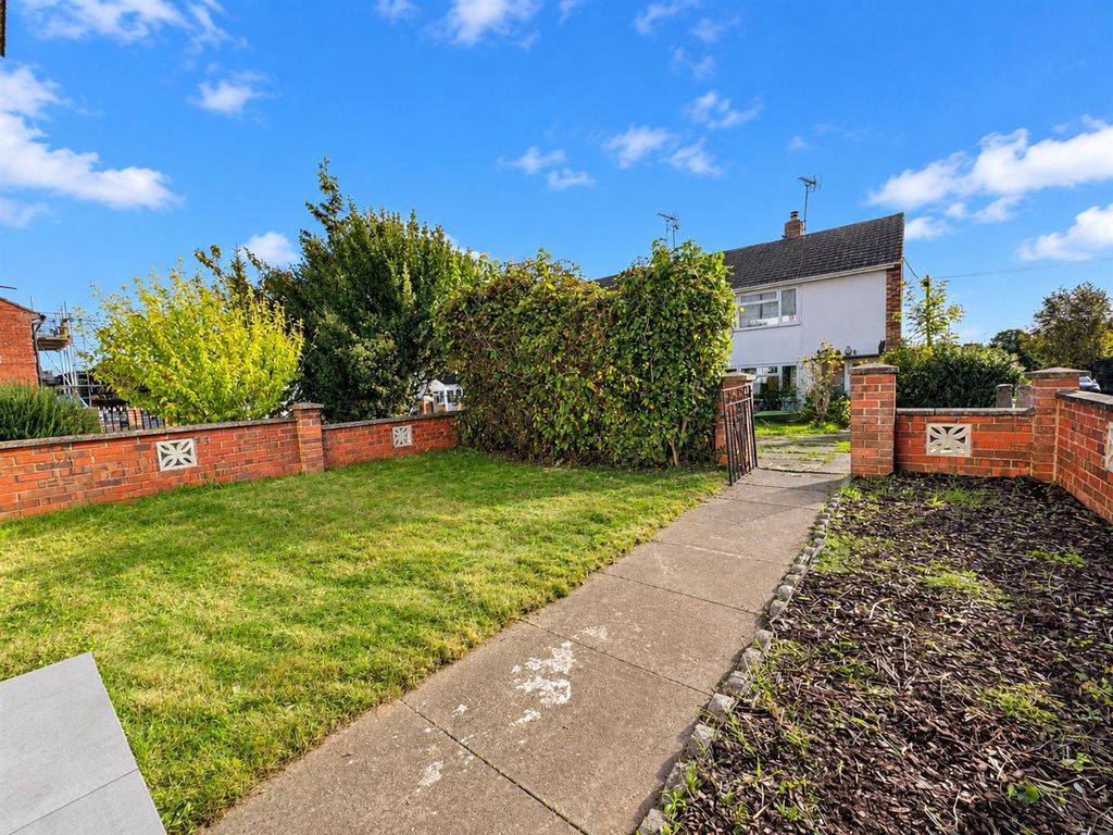 Property photo 2 of 14