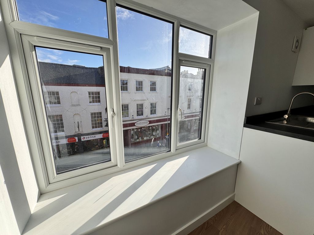 Property photo 2 of 16 Image