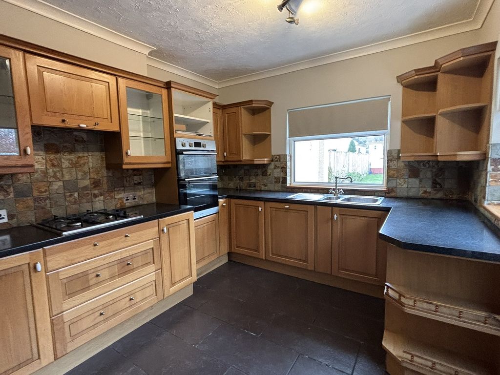 Property photo 3 of 14 Not Specified