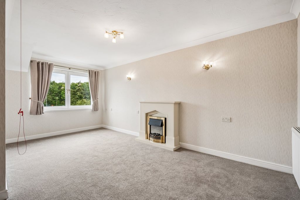 Property photo 2 of 17 Picture No. 03