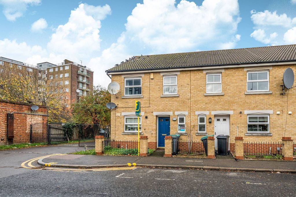 Property photo 2 of 15