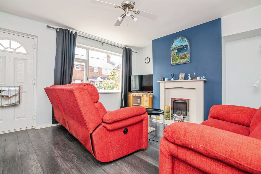 Property photo 2 of 17