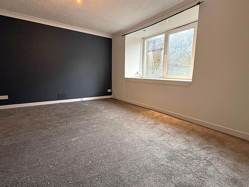 Property photo 2 of 6 6.Jpeg