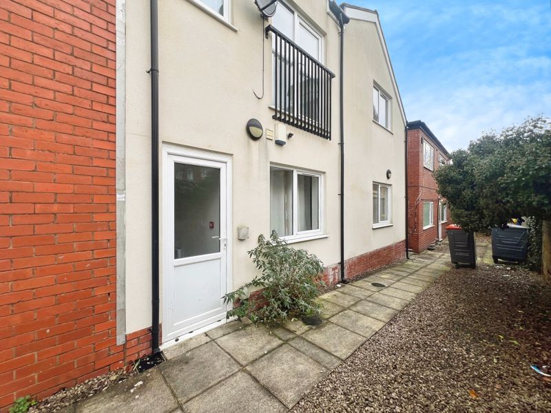 Property photo 1 of 9 External